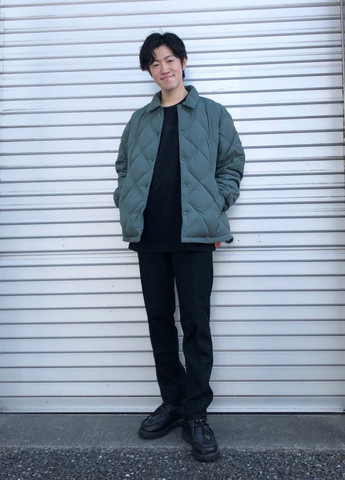 Черная футболка Uniqlo