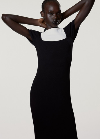 Черное кэжуал платье силуэтная H&M однотонное