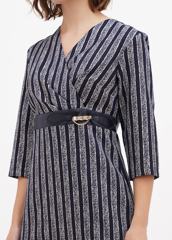 Темно-синее кэжуал платье футляр Sassofono с абстрактным узором