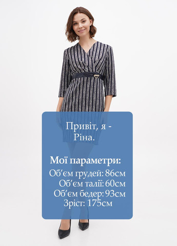 Темно-синее кэжуал платье футляр Sassofono с абстрактным узором