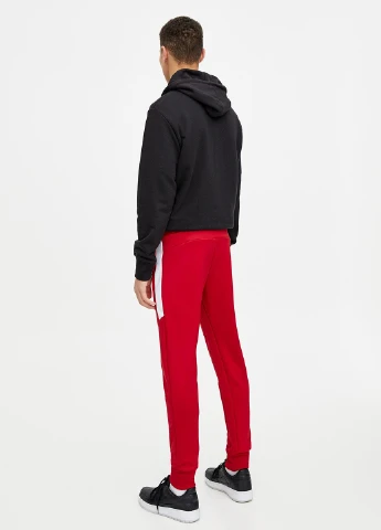 Красные спортивные демисезонные джоггеры брюки Pull & Bear