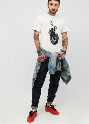 Белая футболка YAPPI