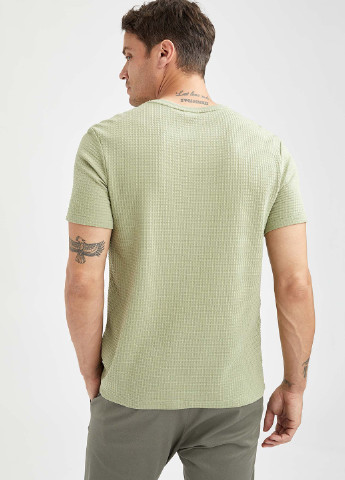 Світло зелена літня футболка DeFacto