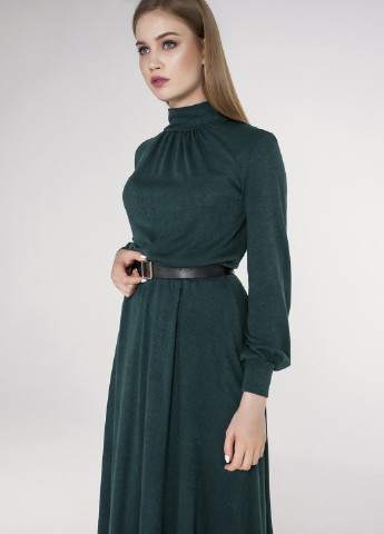 Темно-зеленое кэжуал платье платье-водолазка Viravi Wear однотонное