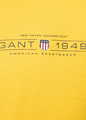 Желтая футболка Gant