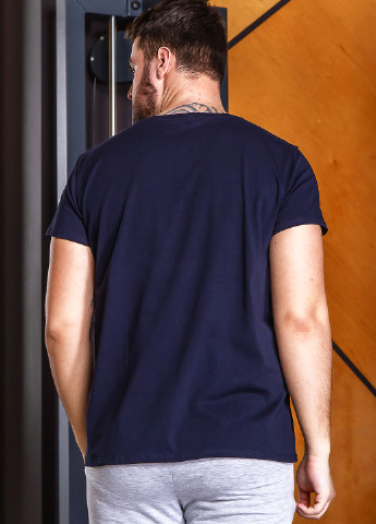 Темно-синяя летняя футболка Demma