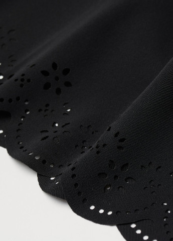 Черное кэжуал платье H&M однотонное