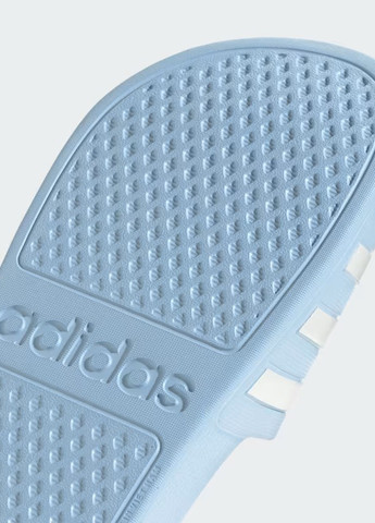 Голубые шлепанцы adidas