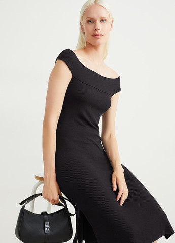 Черное кэжуал платье с открытыми плечами C&A однотонное