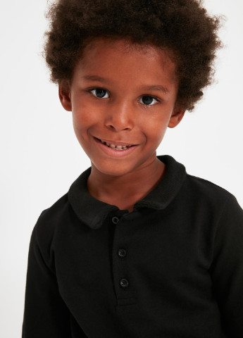 Черная детская футболка-поло для мальчика Trendyol однотонная