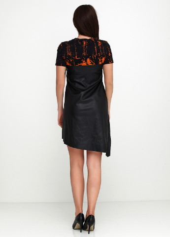 Черное кэжуал платье Zara с абстрактным узором