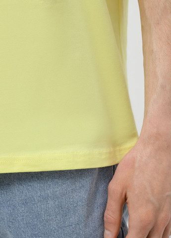 Желтая футболка Promin