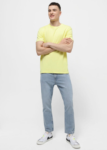 Желтая футболка Promin