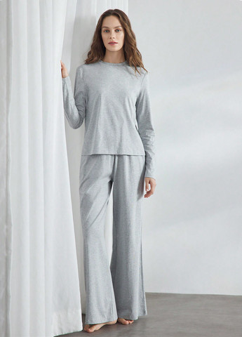 Світло-сіра всесезон піжама (лонгслів, штани) лонгслів + брюки SHEIN