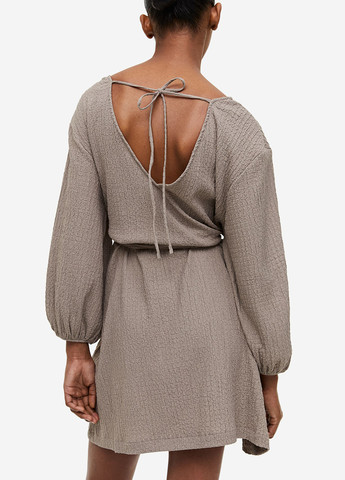 Серо-бежевое кэжуал платье H&M однотонное