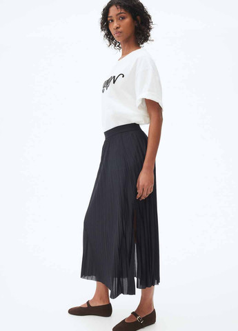 Темно-синяя кэжуал однотонная юбка H&M а-силуэта (трапеция), плиссе