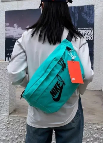 Бананка большая Nike Tech Hip Pack поясная сумка найк голубая бирюзовая No Brand (253384190)