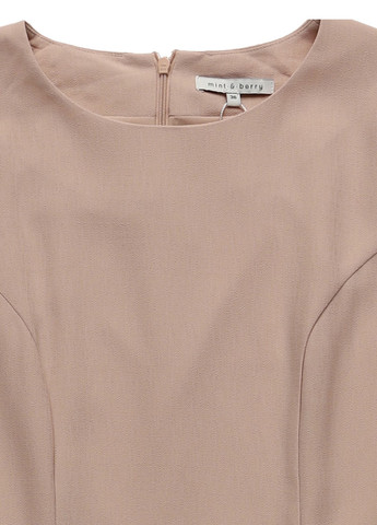 Пудровое кэжуал платье а-силуэт MINT&BERRY однотонное