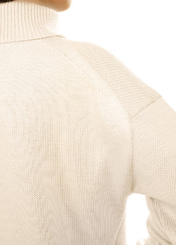 Молочный демисезонный свитер SVTR