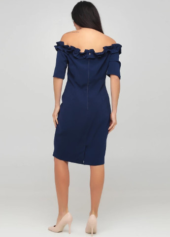Синее кэжуал платье с открытыми плечами однотонное Paper Dolls