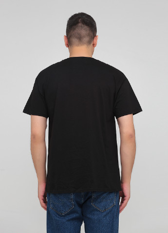 Чорна футболка Hanes