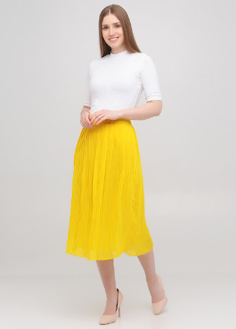 Желтая кэжуал однотонная юбка Monki клешированная, плиссе