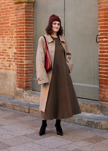 Коричневое демисезонное Пальто оверсайз Uniqlo