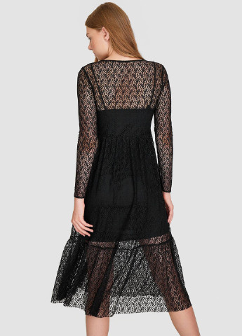 Черное кэжуал платье Stradivarius