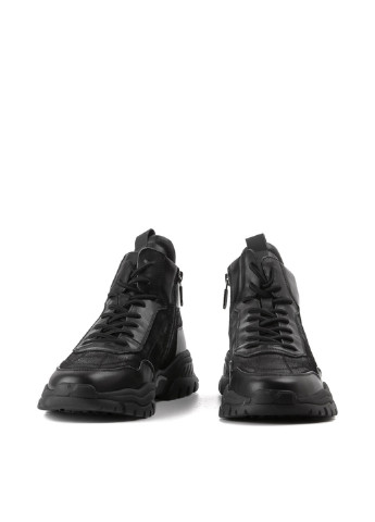 Черные зимние ботинки Le'BERDES