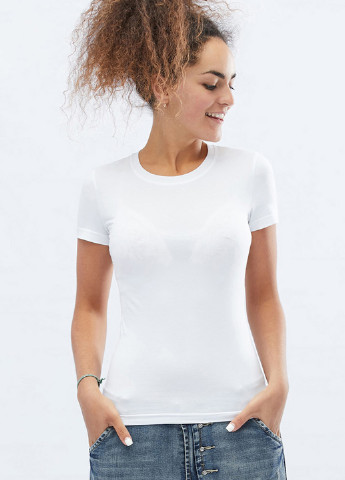 Белая летняя футболка Carica
