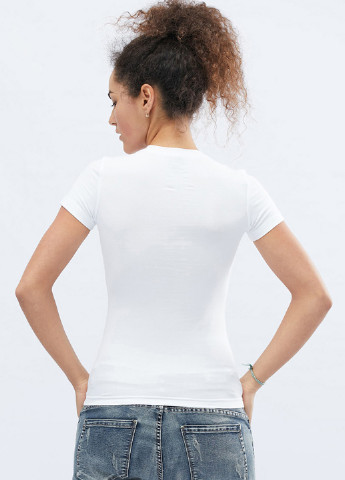 Белая летняя футболка Carica