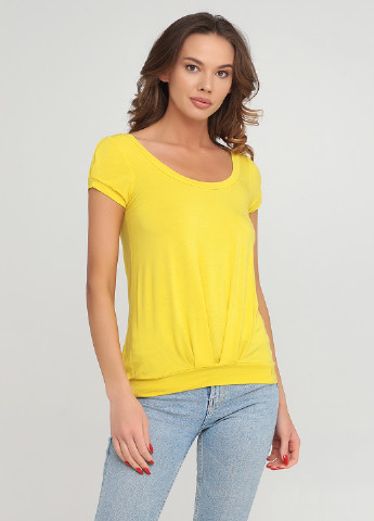 Жовта літня футболка Phard