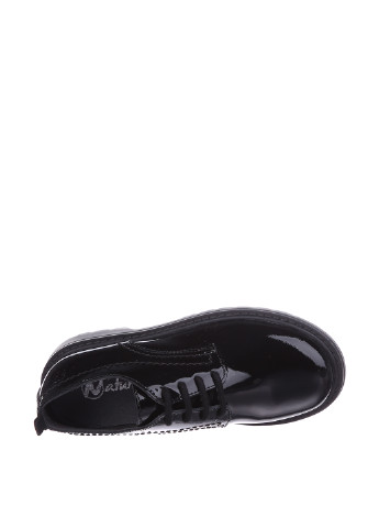 Черные туфли на низком каблуке Naturino