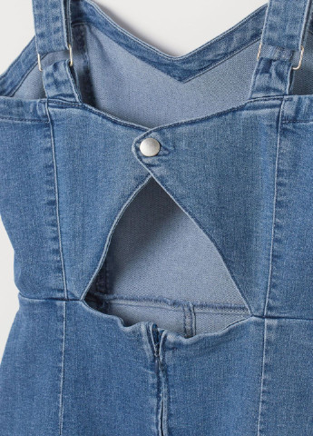 Светло-синее джинсовое платье H&M однотонное