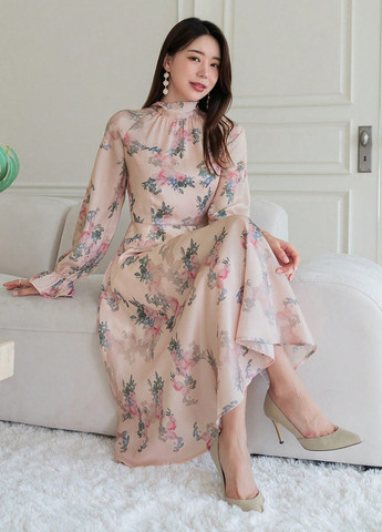 Светло-розовое кэжуал платье а-силуэт SHEIN с цветочным принтом