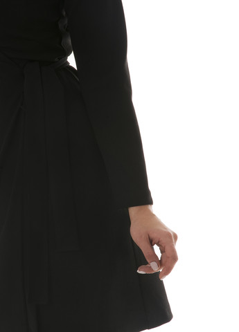 Чорна кежуал сукня на запах Luniani однотонна