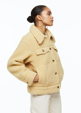Светло-бежевая демисезонная куртка зі штучного хутра весняно-осіння H&M