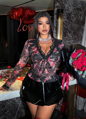 Чорна блуза SHEIN