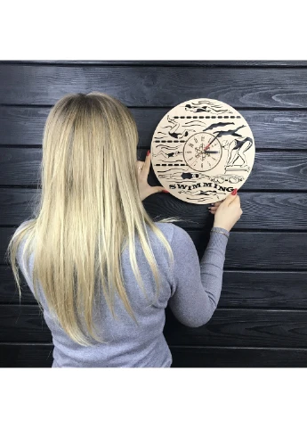 Годинник настінний з дерева «Плавання» 7Arts (253565981)