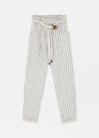 Белые кэжуал демисезонные зауженные, укороченные брюки Pull & Bear