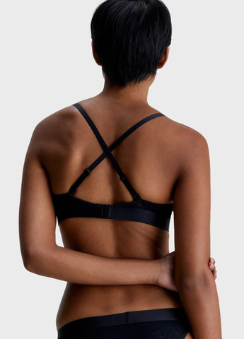 Чёрный триэнджел бюстгальтер Calvin Klein без косточек полиамид