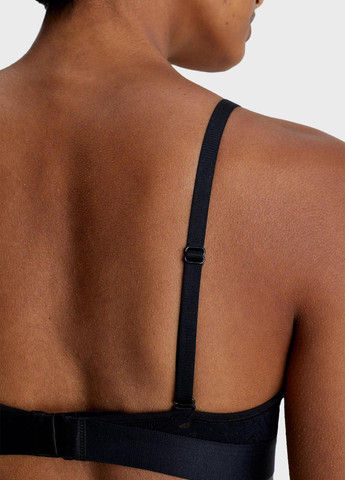 Чёрный триэнджел бюстгальтер Calvin Klein без косточек полиамид