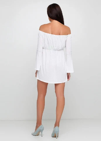 Білий кежуал сукня з відкритими плечима PrettyLittleThing однотонна