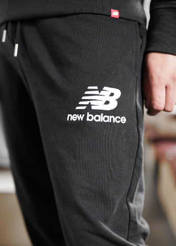 Черные спортивные демисезонные джоггеры брюки New Balance