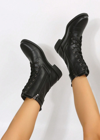 Черные кэжуал осенние ботинки SHEIN