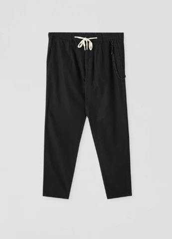 Черные кэжуал демисезонные укороченные, прямые брюки Pull & Bear