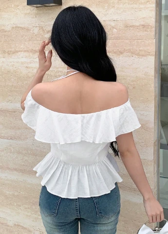 Молочна блуза SHEIN