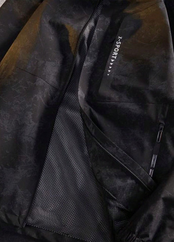 Чорна демісезонна куртка SHEIN