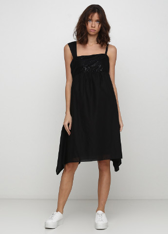 Чорна кежуал плаття, сукня з відкритими плечима United Colors of Benetton однотонна