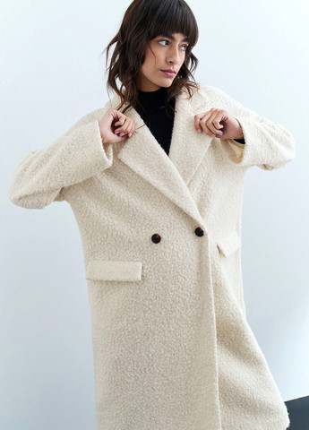 Молочное демисезонное Пальто оверсайз SHEIN